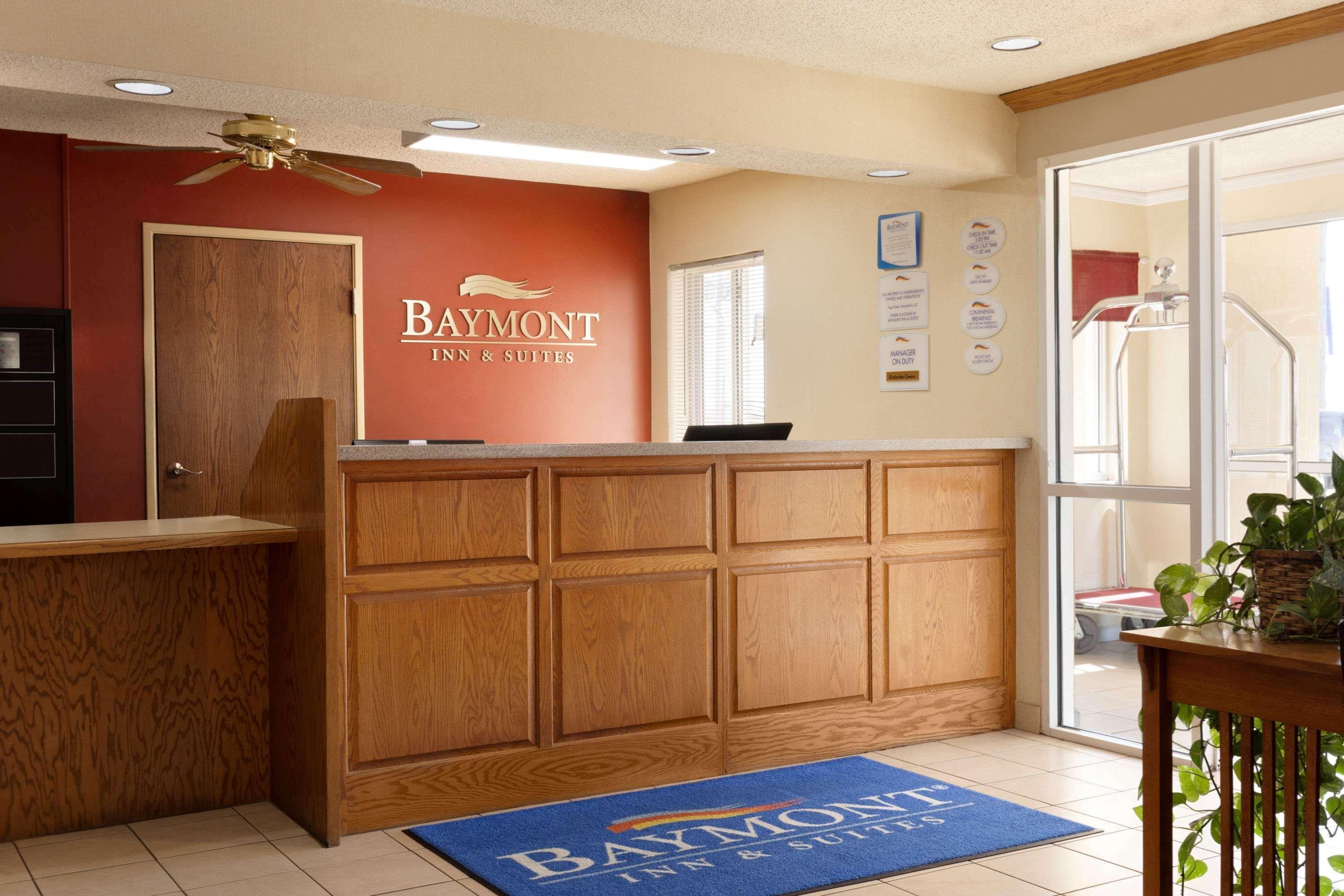 Baymont By Wyndham Salina Hotel Eksteriør billede