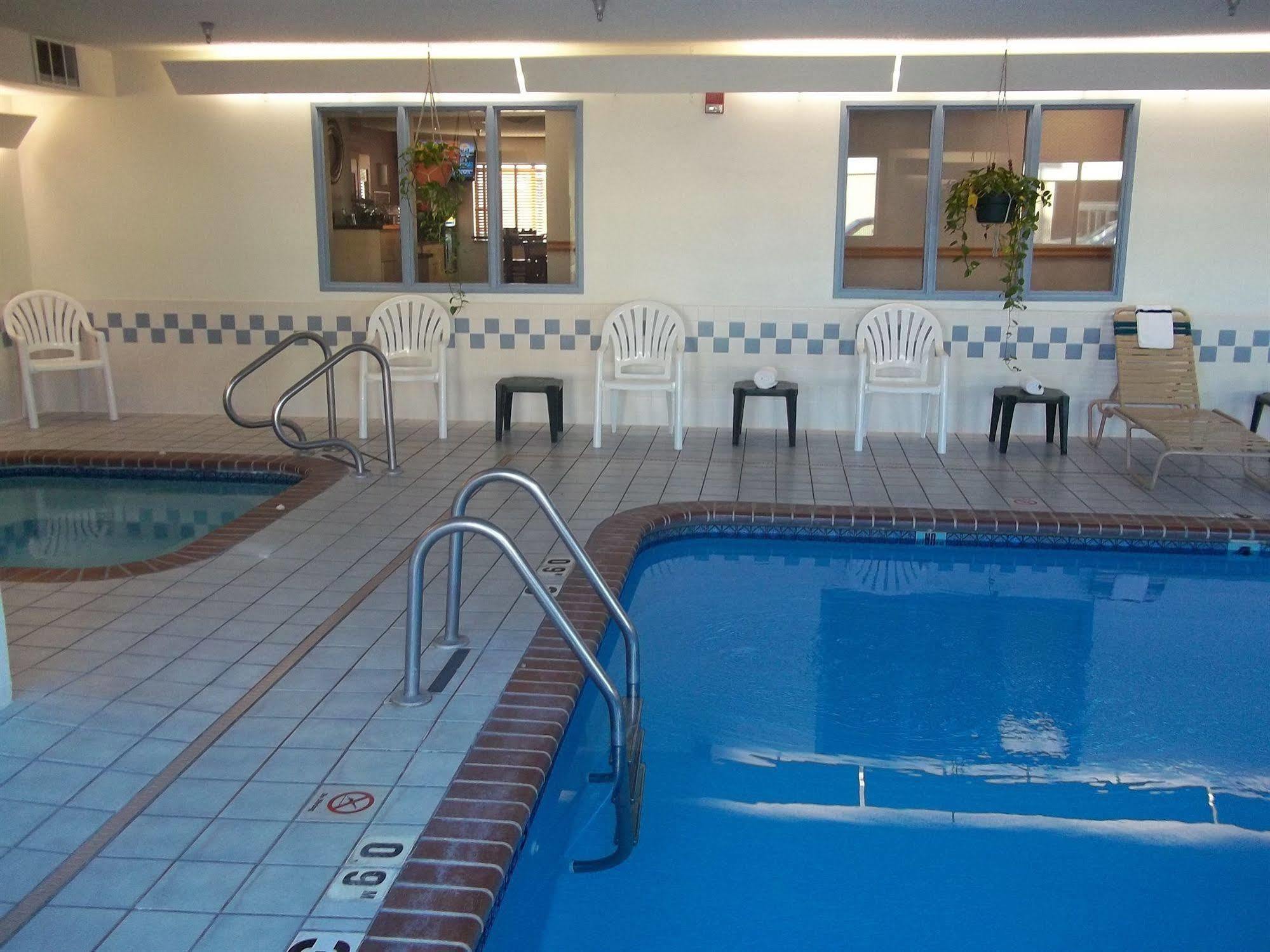 Baymont By Wyndham Salina Hotel Eksteriør billede
