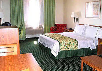 Baymont By Wyndham Salina Hotel Eksteriør billede